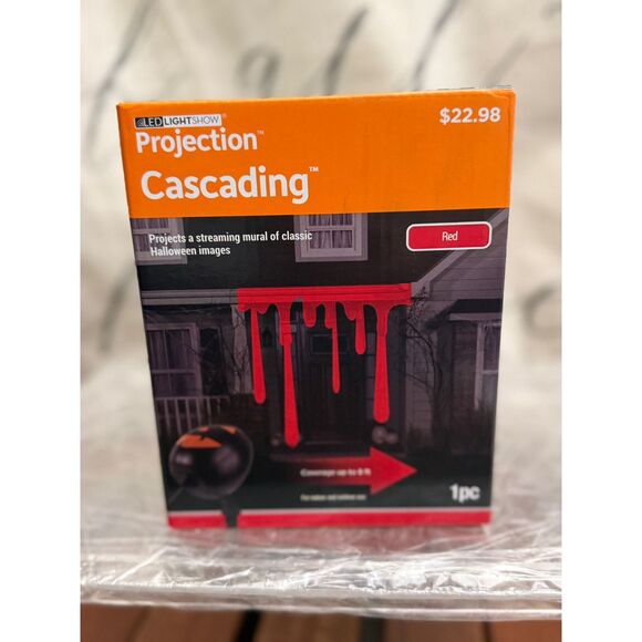 Cascading Red Blood Drip Light Halloween Prop Projection Yard Decoration Horror - Picture 1 of 9